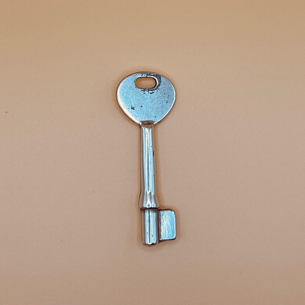 Fossil Silver Key Charm - Picture 2 of 2